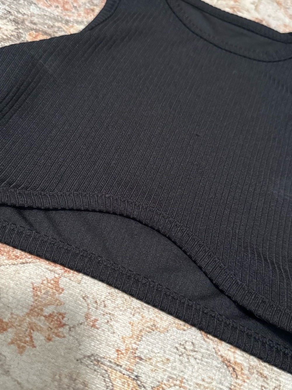Black Ribbed Cropped Tank Top - Picture 2 of 2
